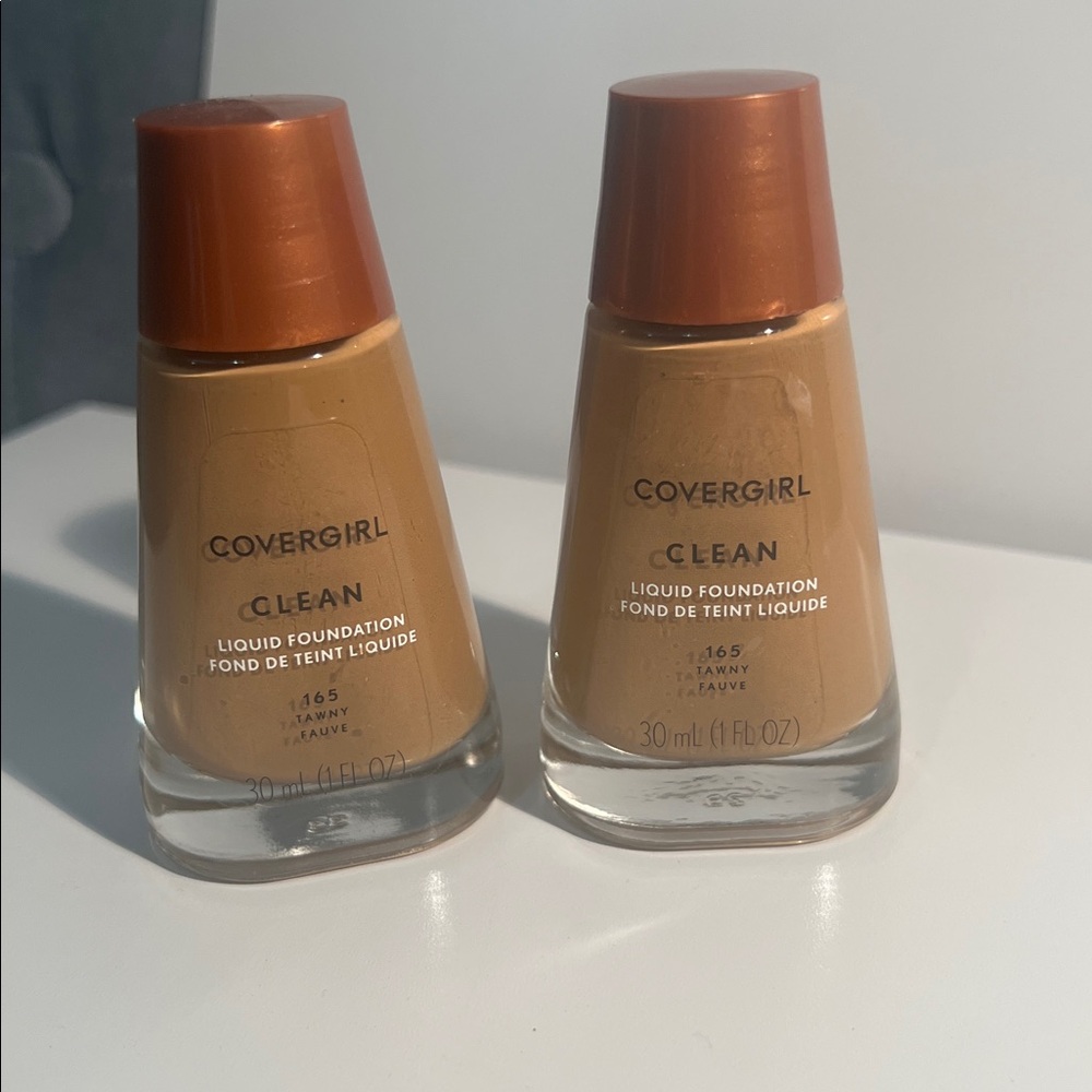 2X COVERGIRL Clean Liquid Makeup, Tawny (N) 165, 1.0-Ounce 2 Bottles NEW